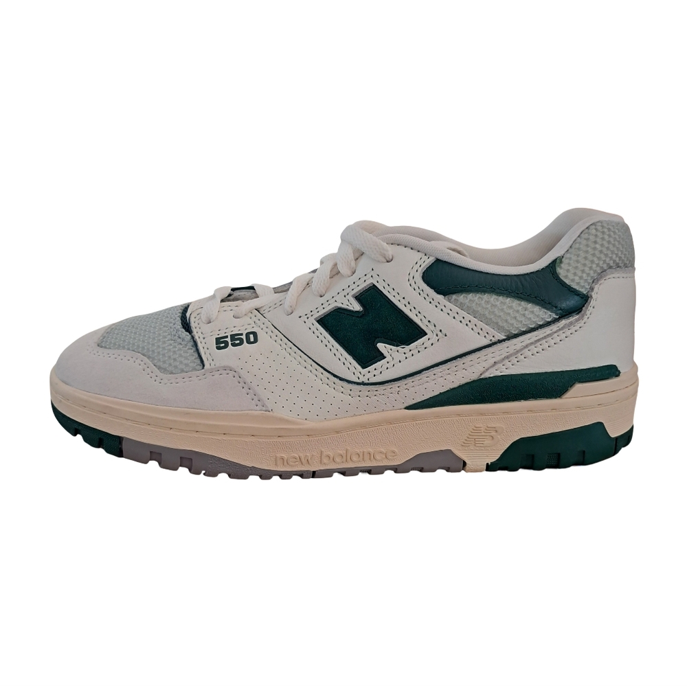 New Balance 550 Unisex Basketball Sneakers Size Mens 8 New With Minor Defect